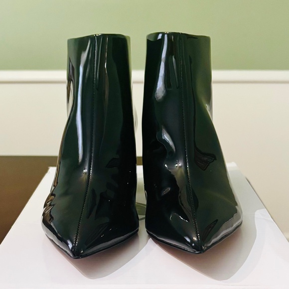 NIB – VHNY Patent Leather Boots – Size 8‎ – Black - Picture 3 of 7